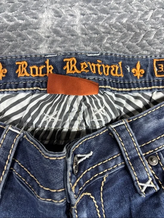 Rock Revival Women’s Distressed Dark Blue Skinny Jeans - Picture 2 of 10